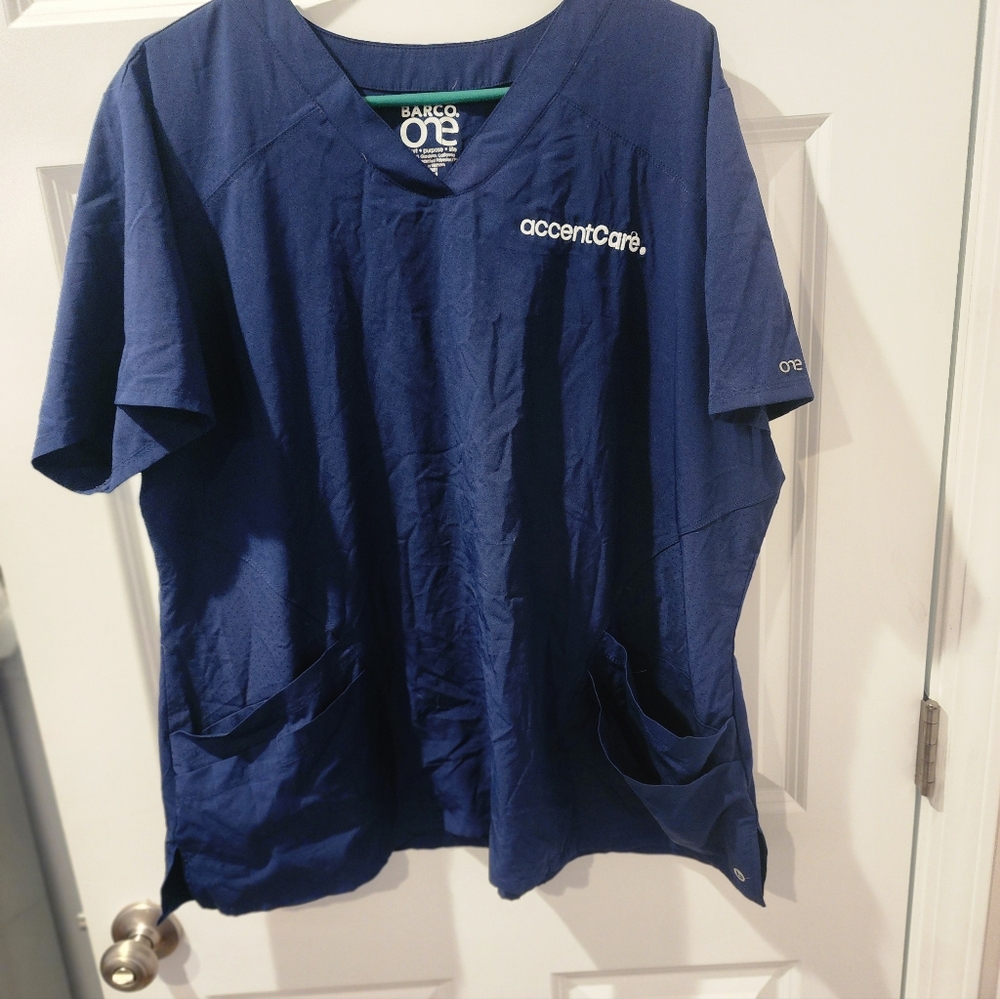 Barco Uniforms Women's Navy Scrub Top 3xl